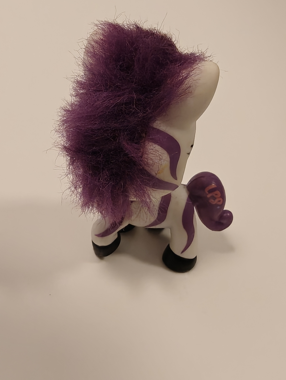 Littlest Pet Shop #2470 "Cutest Pets" purple Zebra With Fuzzy Purple Mane - Picture 2 of 7